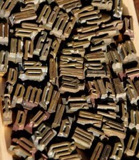Lot de caractères à dorer