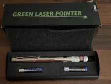 Green Solid State Laser Pointer Pen Atlasnova 5mw Silver W/case Exc Cond In Box