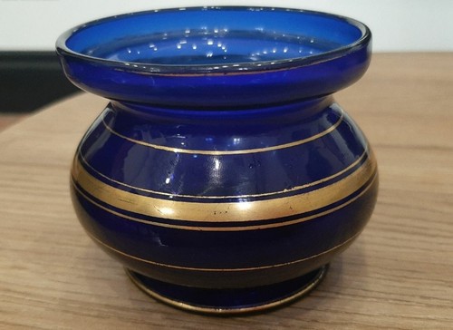 Vase couleur bleue époque