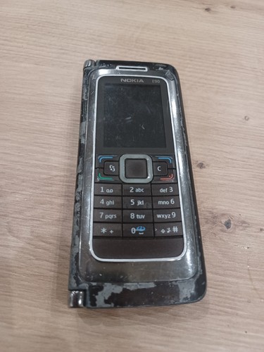 Telephone portable nokia e90 - portable,