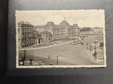 CARTE POSTALE - Bruxelles PALAIS DU ROI avec Trams qui passent dans la rue REF 6