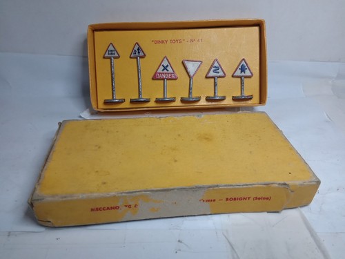 Dinky toys ancien - toys,