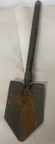 Ancienne pelle militaire - ancienne,