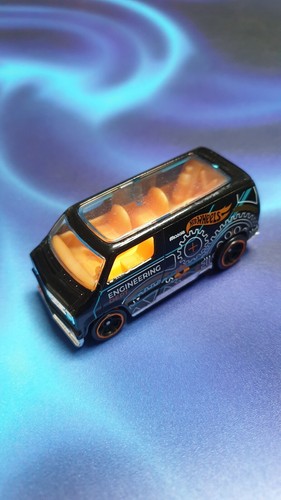 Hot wheels dodge - hot, noir