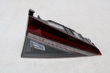 Feu arrière gauche dans le