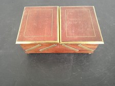 BOITE A COUTURE TRAVAILLEUSE