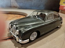Voiture de circuit slot car JAGUAR MK2 Saloon 1/24