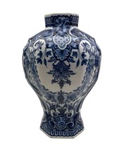 Grand vase en faïence bleue