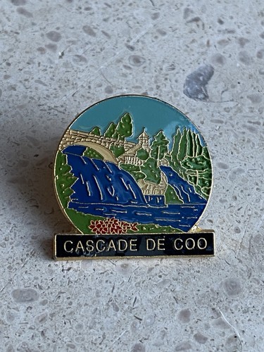 Pin cascade coo - pin’s,