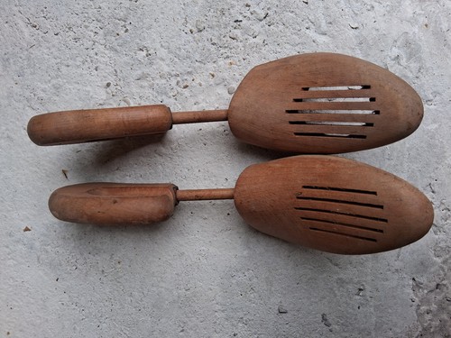 Paire embauchoirs anciens - paire,