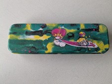 Plumier / trousse en métal