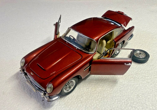 Saisir aston martin db5 - !,