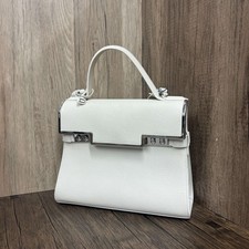 HJ-156 Pre-owned Delvaux