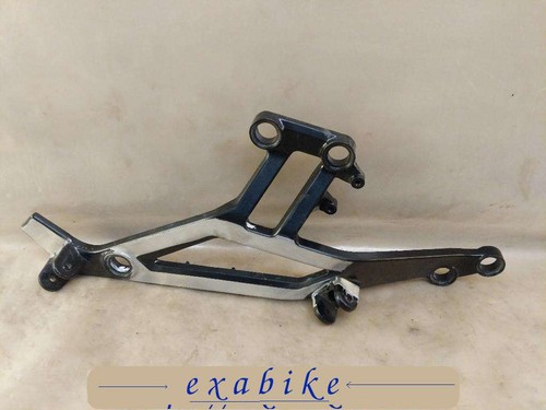 Platine repose pied droite - platine,