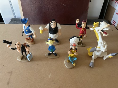 Lot figurines lucky luke - figurines,