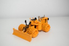 Pelle de chargeur sur pneus