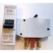 1x 32A disjoncteur fusible automatique 32A à broches 20mm 230V à 400V CEBEC 3000