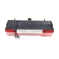 Feu arrière droit - Toyota