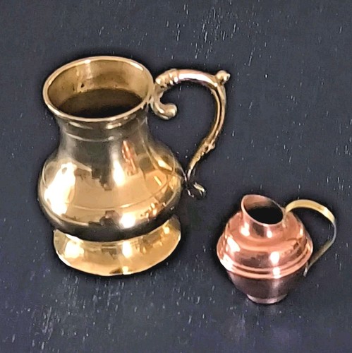 Duo miniatures cuivre laiton - &,