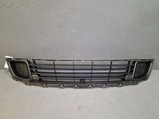 Grille inférieure pare choc