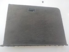 TRAPPE DE COFFRE COTE GAUCHE