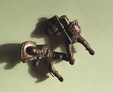 2 Chevaliers en métal avec leurs chevaux, Figurines Kinder Vintage, 1997