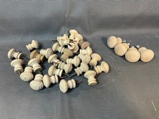 Lot de 32 boutons de porte ou