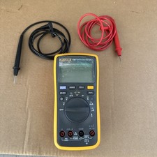 Fluke 17B+ Handheld Digital Multimeter, Frequency/Temp, 1000 VAC/VDC