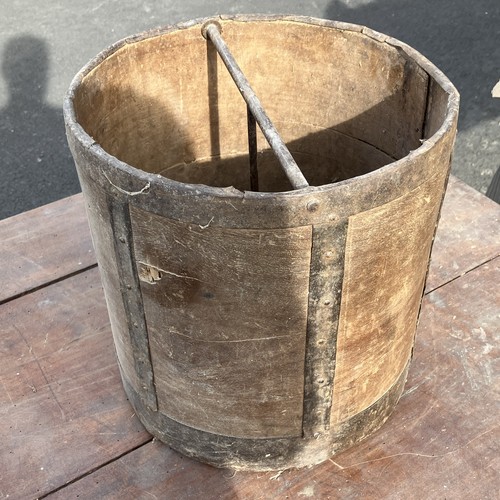 Seau baquet ancien cuisine - ancien,