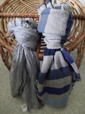 Lot De Deux Écharpes Celio + H&M