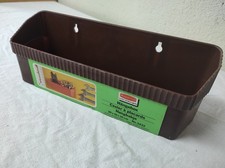 Casier à placards Rubbermaid