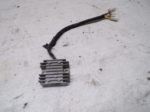Regulateur tension daelim - de,