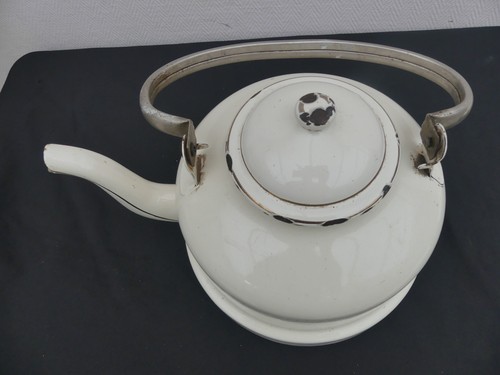 Ancienne bouilloire tole - ancienne,