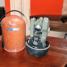 Wild Heerbrugg T16 Theodolite w/ Bullet Case Precision Surveying Instrument Pro