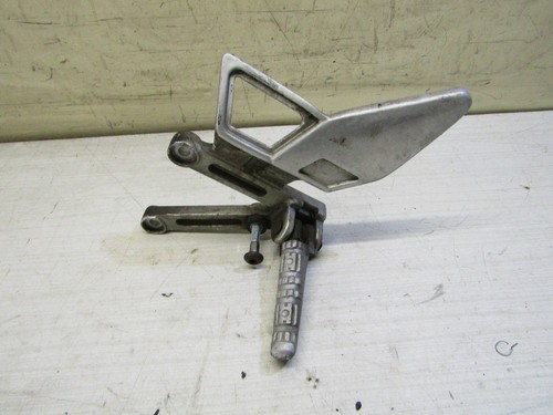 Platine gauche tordu haut - ,