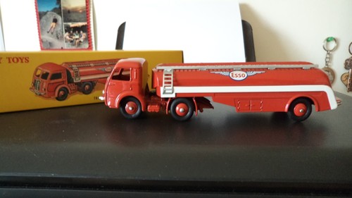 Camion citerne panhard dinky - panhard,