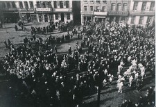 BINCHE c. 1937 - Place Carnaval Gilles Belgium - NV 7695