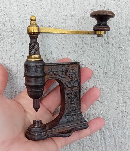 Ancienne presse cordonnier - de,