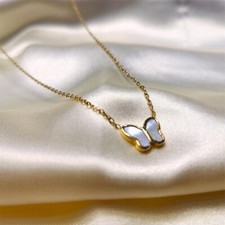 Collier pendentif papillon