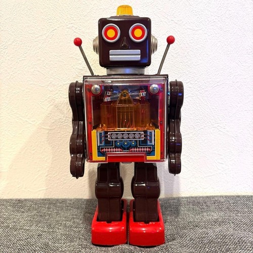 Metal house robot - metal,