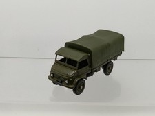 821 - Mercedes Unimog