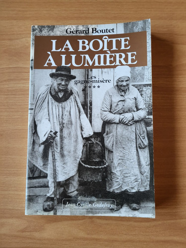 Livre boite a lumiere - boite,