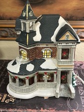 2002 Santa's Workbench Victorian Series Mulberry Bush Lane Christmas Village!