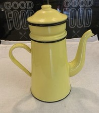 Antique yellow enamel coffee maker, in very good condition see same exceptional condition