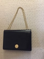 Petit sac à main en cuir bleu