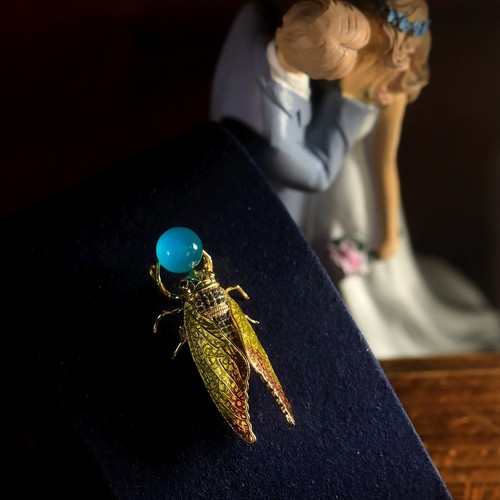 Petite broche art deco doré - petite,