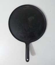 ancienne crêpière galetière en fonte art populaire Bretagne France 30cm