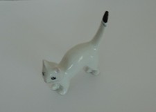 Chat miniature en porcelaine