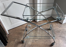 Chariot bar contemporain ( desserte ) à deux étagères en verre trempé