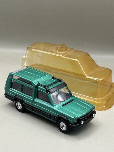 R918 voiture miniature - voiture, 1/43